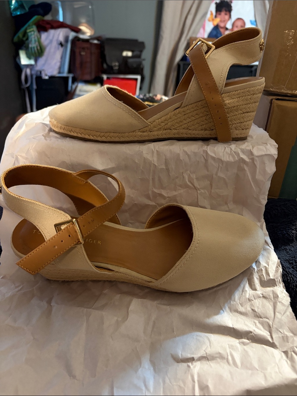 Tommy Hilfiger Cream Canvas and Tan Leather Espadrille Wedges